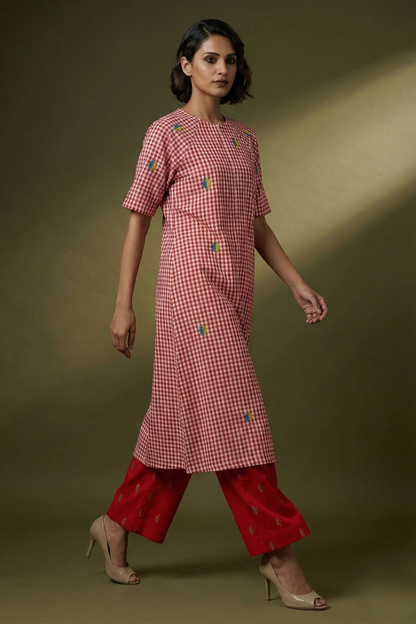 Blush Checkmate Cotton Drop Shoulder Modern Tunic With Pockets Mc