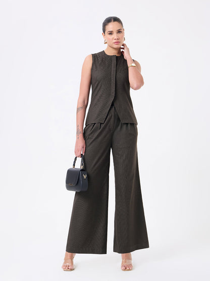 Women Classic Brown Sleeveless Co-ord Set