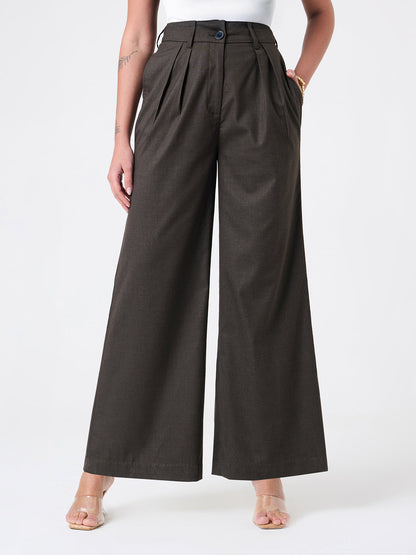 Women Classic Brown Sleeveless Co-ord Set