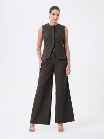 Women Classic Brown Sleeveless Co-ord Set