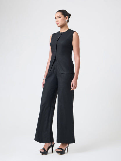 Women Classic Black Sleeveless Co-ords