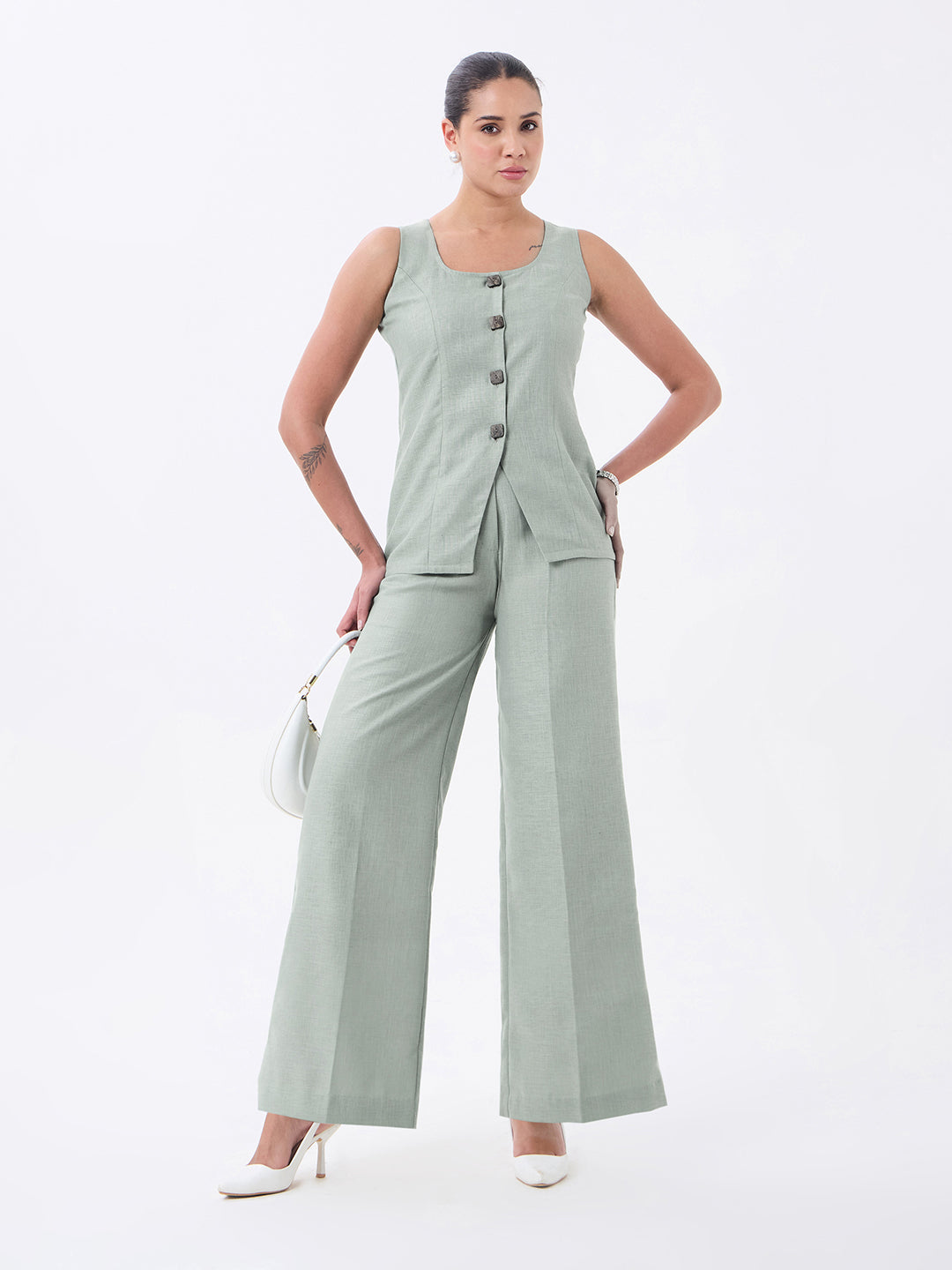 Women Green Sleeveless Co-ords