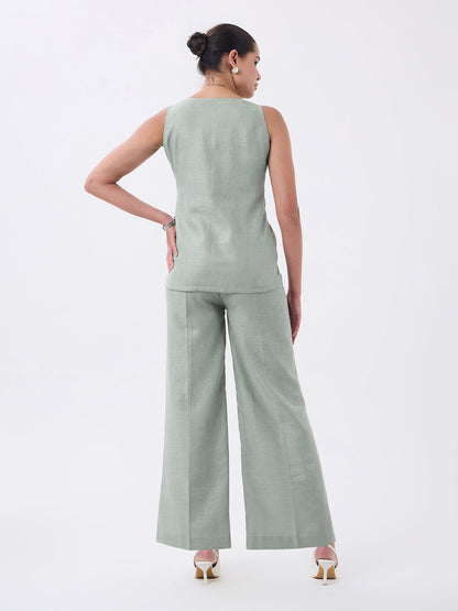 Women Green Sleeveless Co-ords