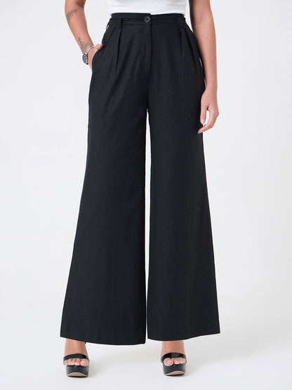 Women Classic Black Sleeveless Co-ords