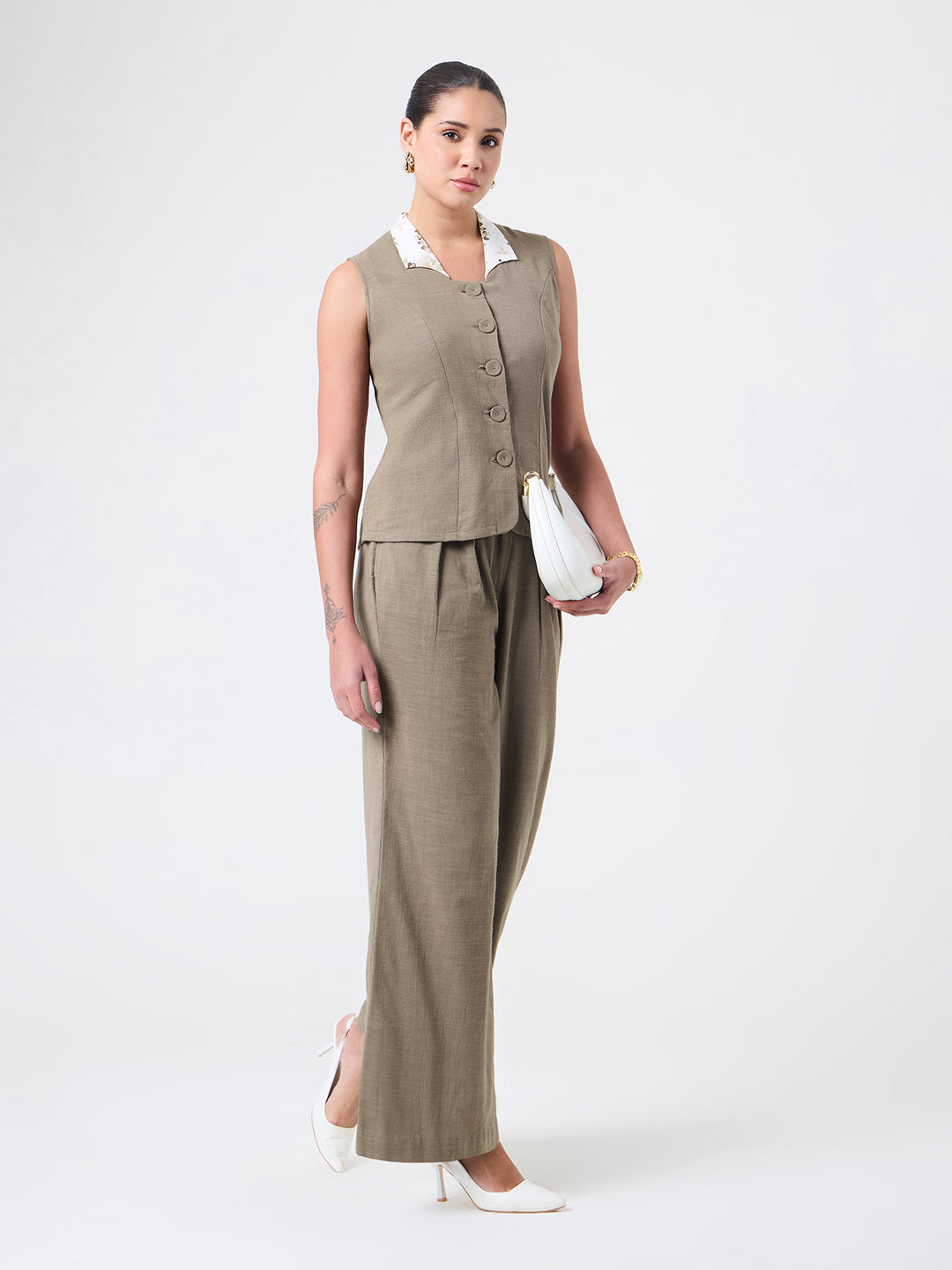 Women Olive Green Sleeveless Co-ords