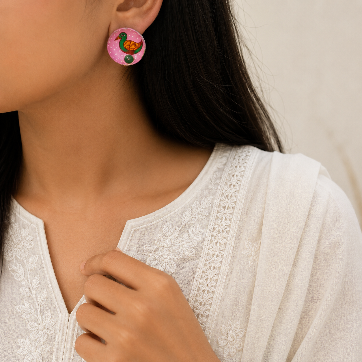 Prong Silver Look Alike Oxidized Earring