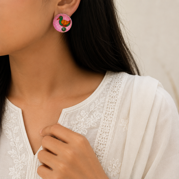 Prong Silver Look Alike Oxidized Earring
