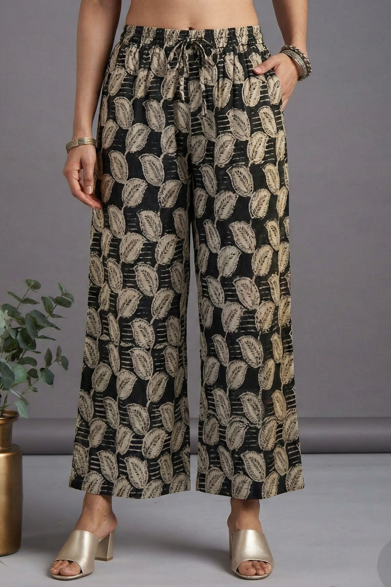 Maati Comfort Fit Pants - Black Leaf Printed