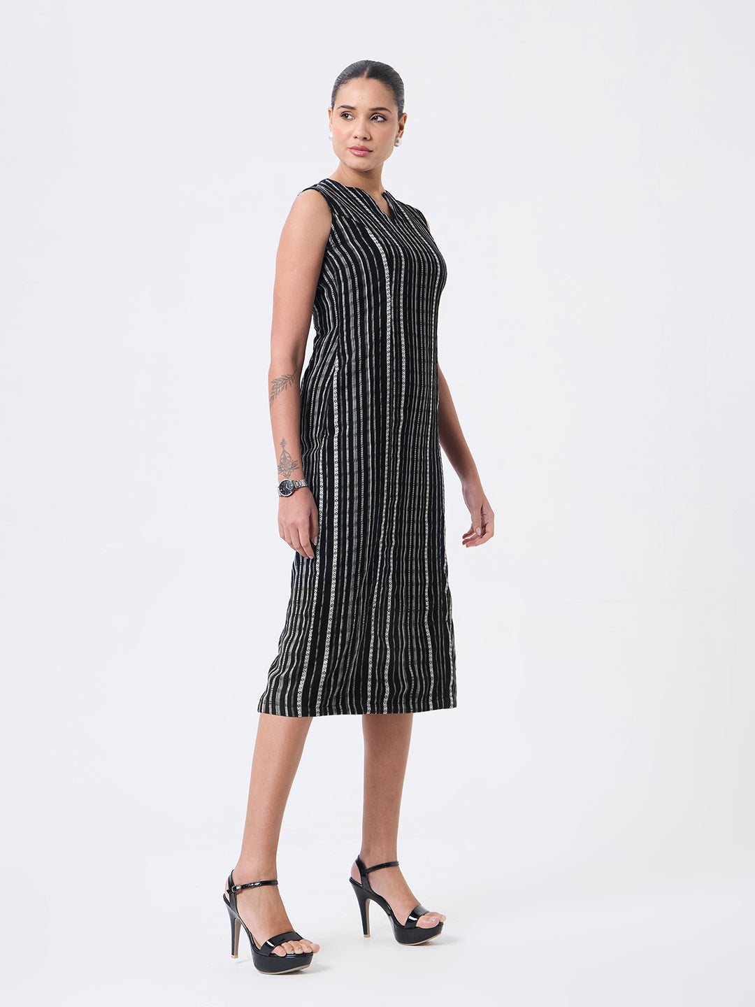 Women Black Midi Straight Dresses