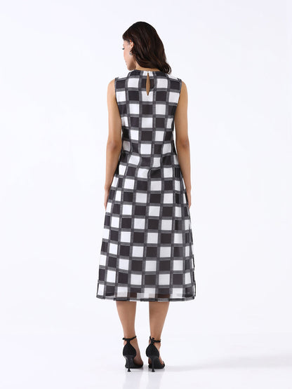 Women Black & White Non-Stretch A-Line Midi Dress