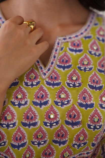 Murraya Green Kelsey Embroidered Kurta Set of 3