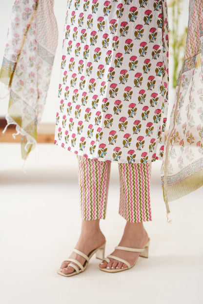 Murraya Pink Rosalyn Kurta Set of 3