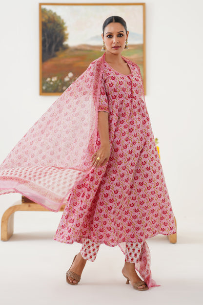 Murraya Pink Daisy Gathered Kurta Set of 3