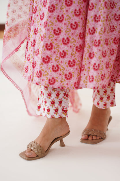 Murraya Pink Daisy Gathered Kurta Set of 3