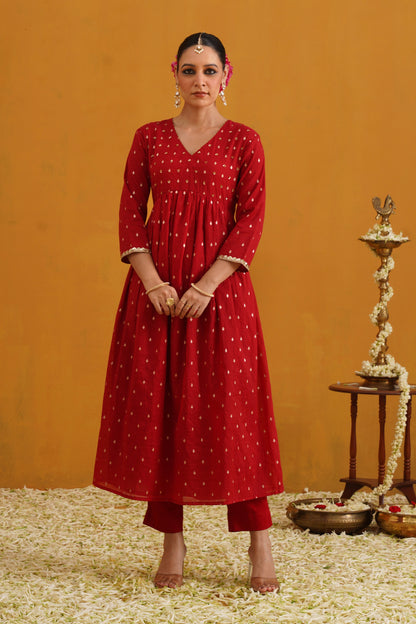 Murraya Red Vermilion Embroidered Banarasi Kurta Set of 3