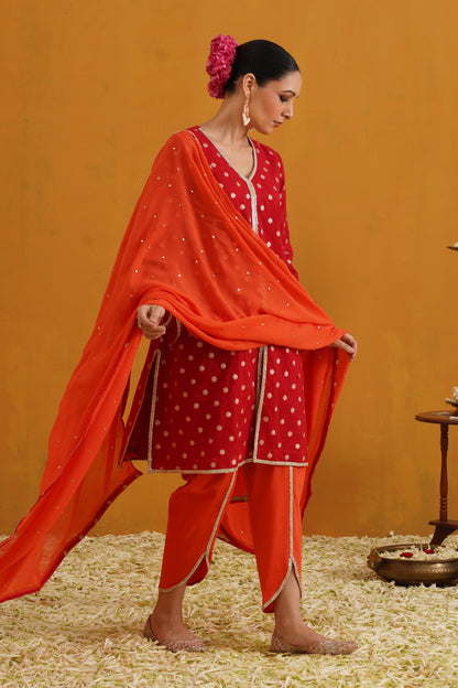 Murraya Red Riley Banarasi Kurta Set of 3