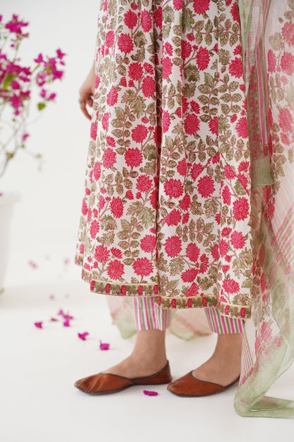 Murraya White Alissa Embroidered Anarkali Set of 3