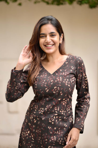 Studio Noir Bloom Short Kurta Top