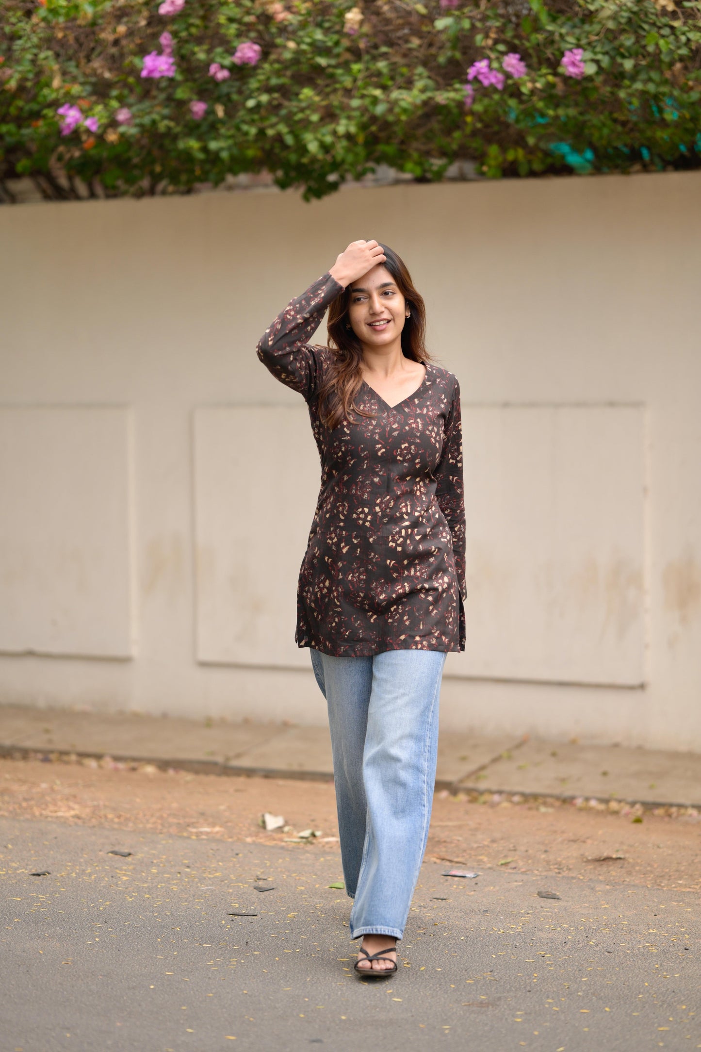 Studio Noir Bloom Short Kurta Top