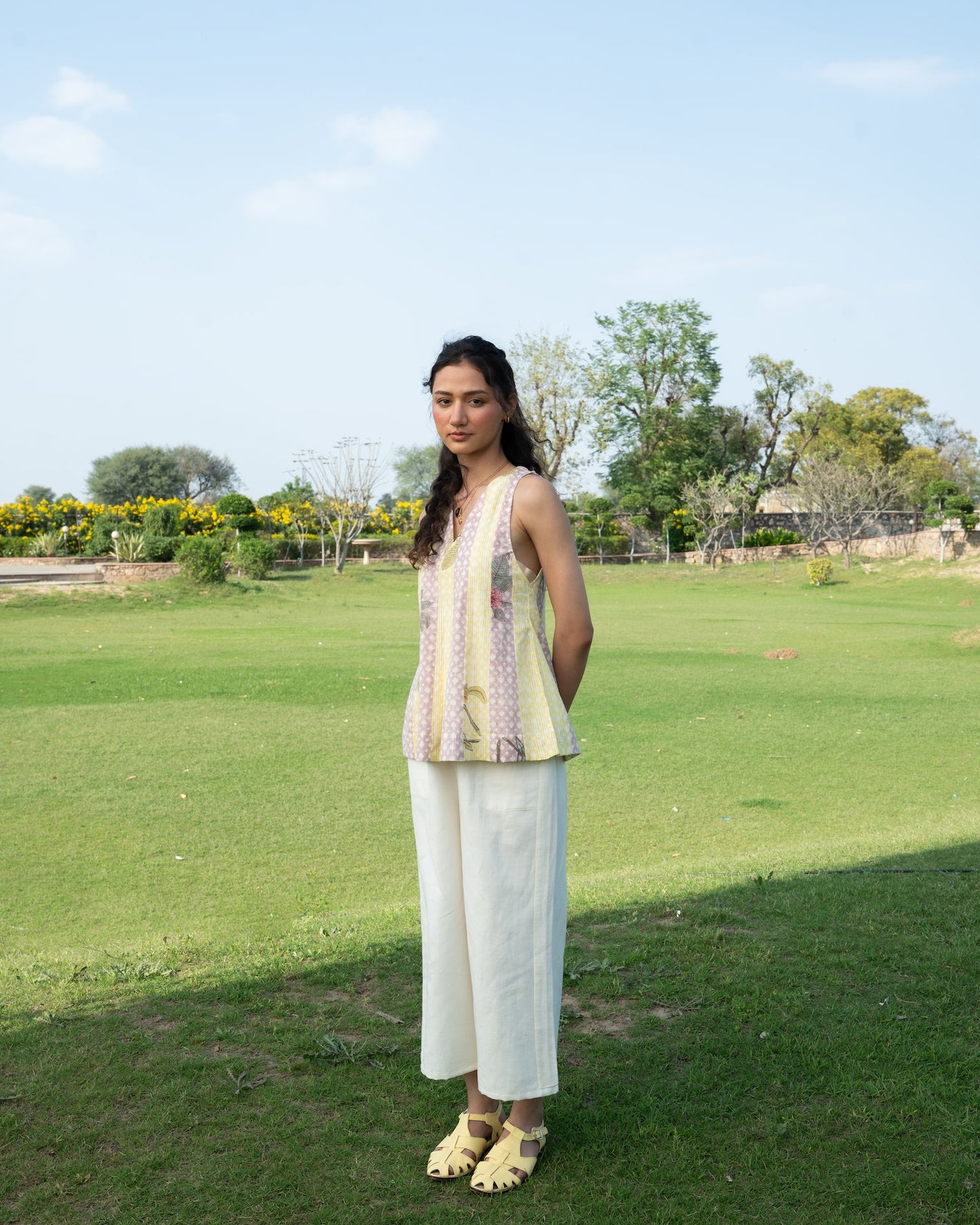 Blossom Field Top Av