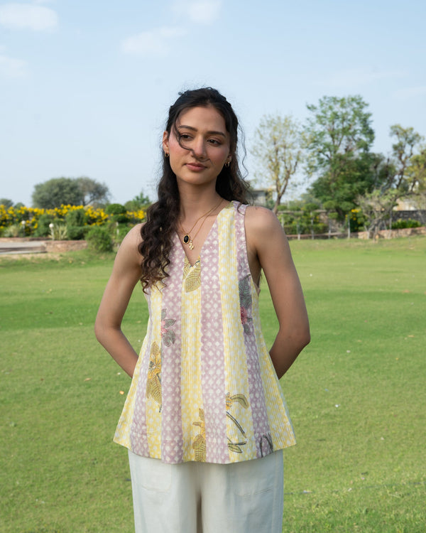 Blossom Field Top Av