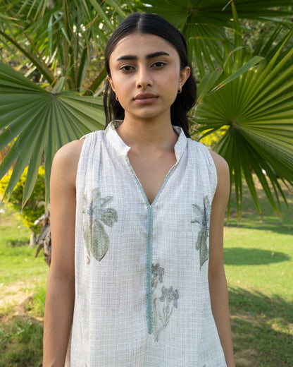 Cloudberry Kurta Av