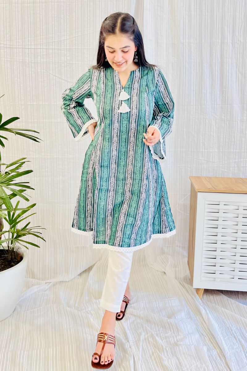 Green Block Print Lace Detail Kurta