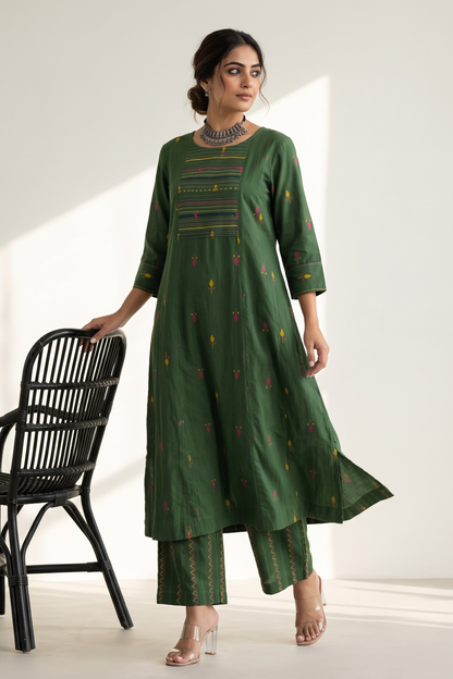 Green Blush Floral Leaf Butti Cotton Pintuck Yoke Kurta With Pockets Mc