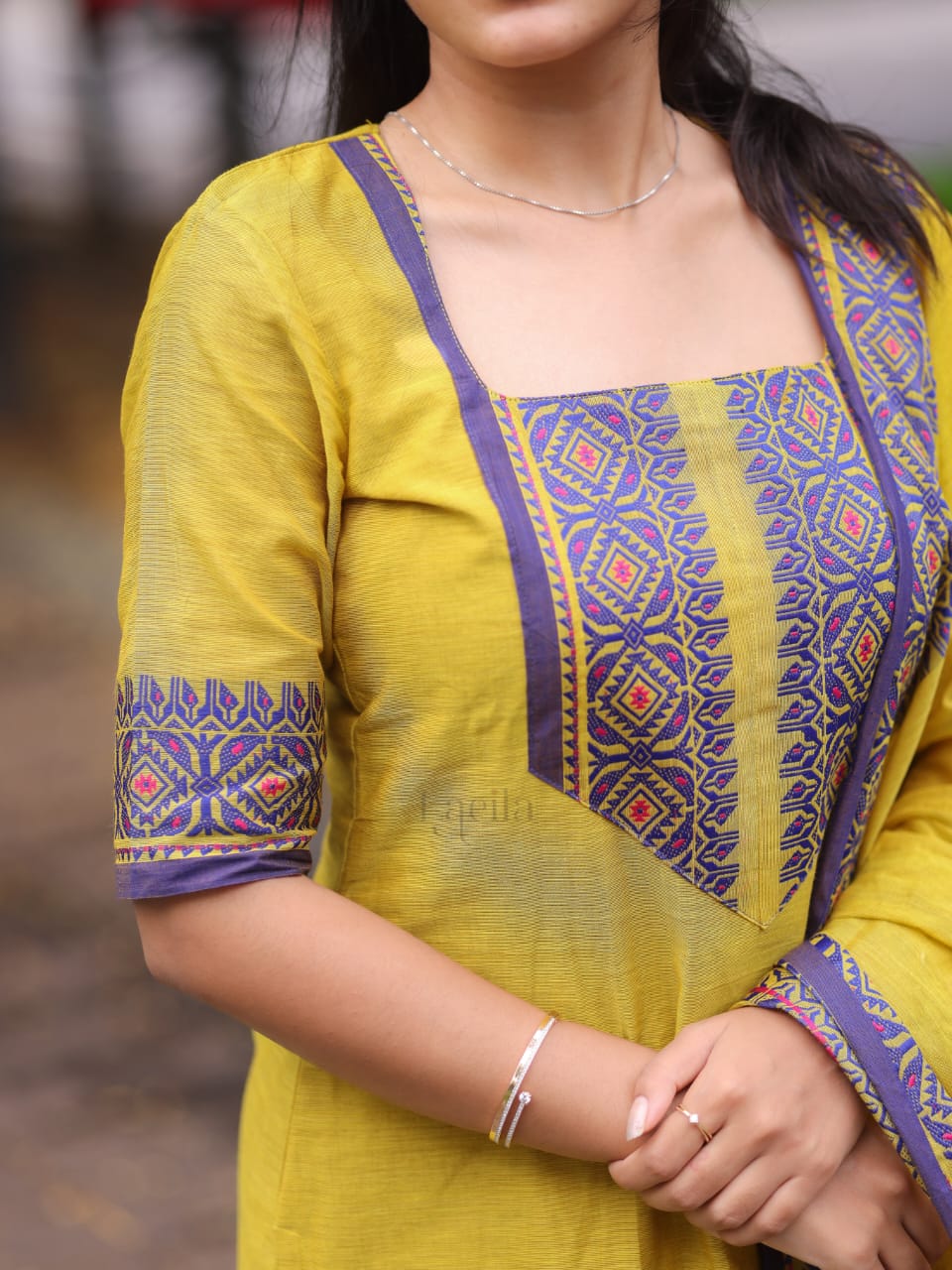 Studio Mehandhi green with blue border kanchi cotton top and duppata