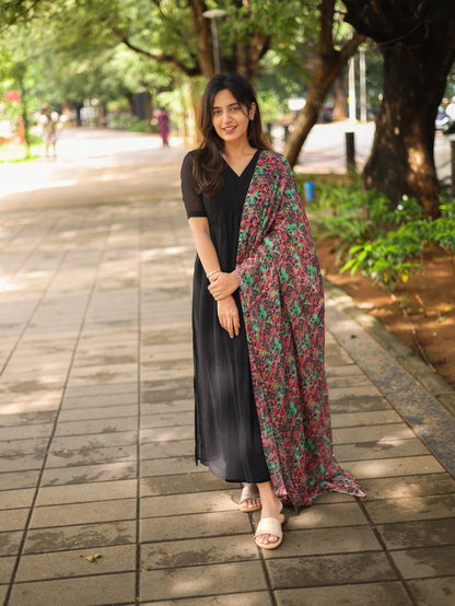 Studio Black Georgette Alia Cut Set