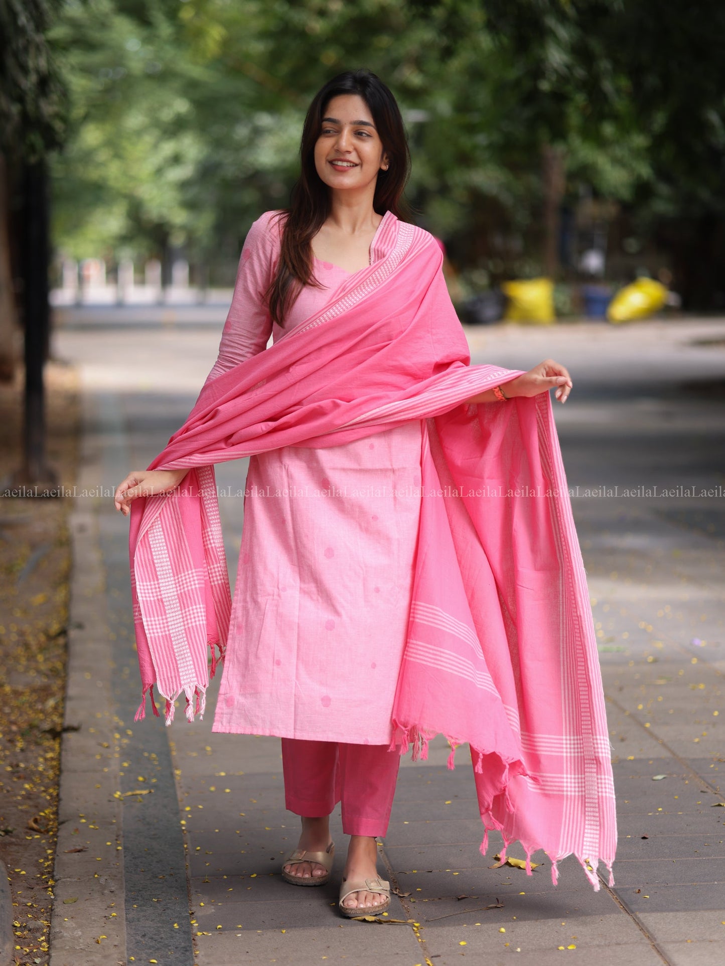 Studio Pink cotton Kadhambari set LP