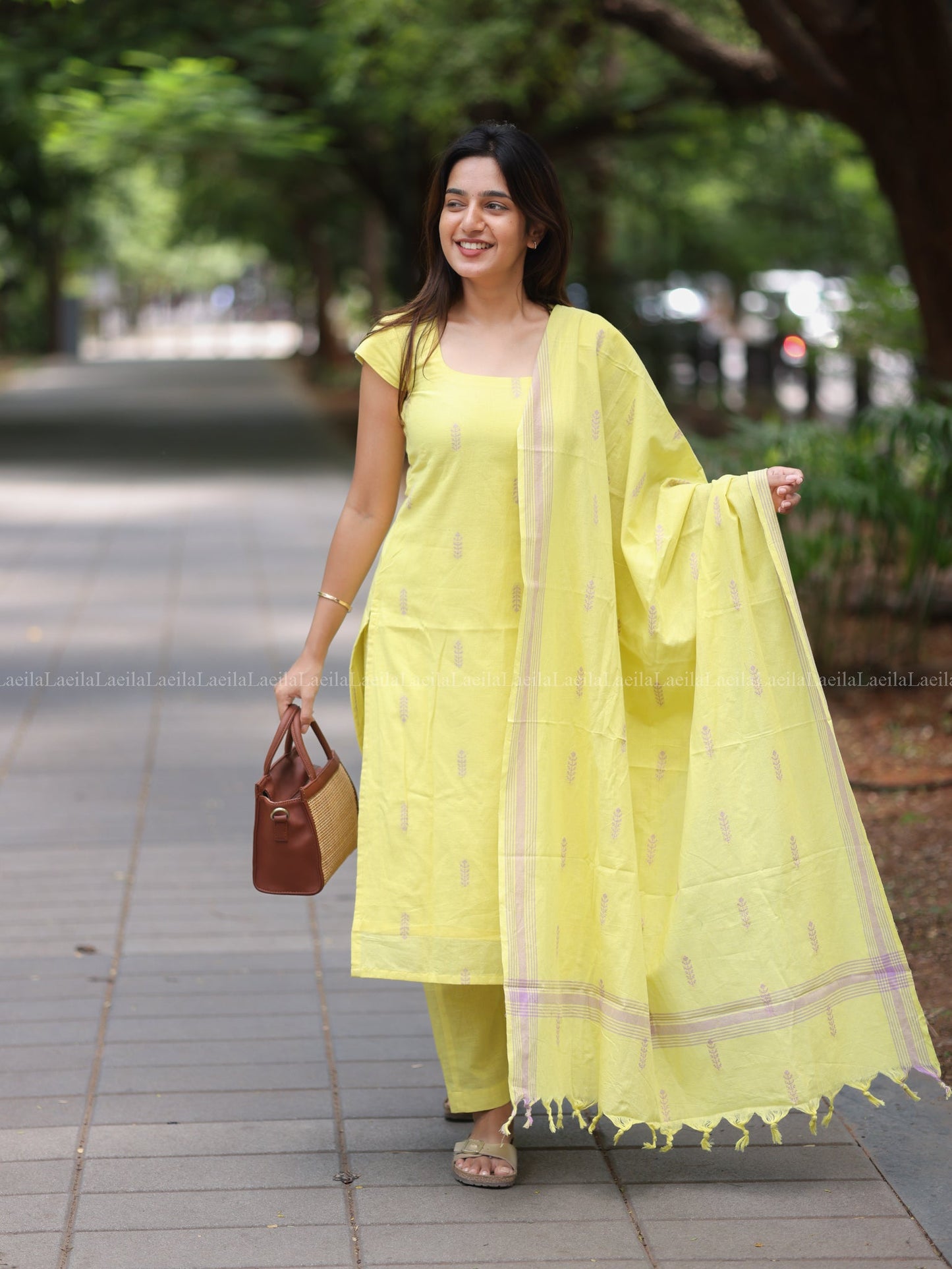 Studio Yellow cotton Kadhambari set