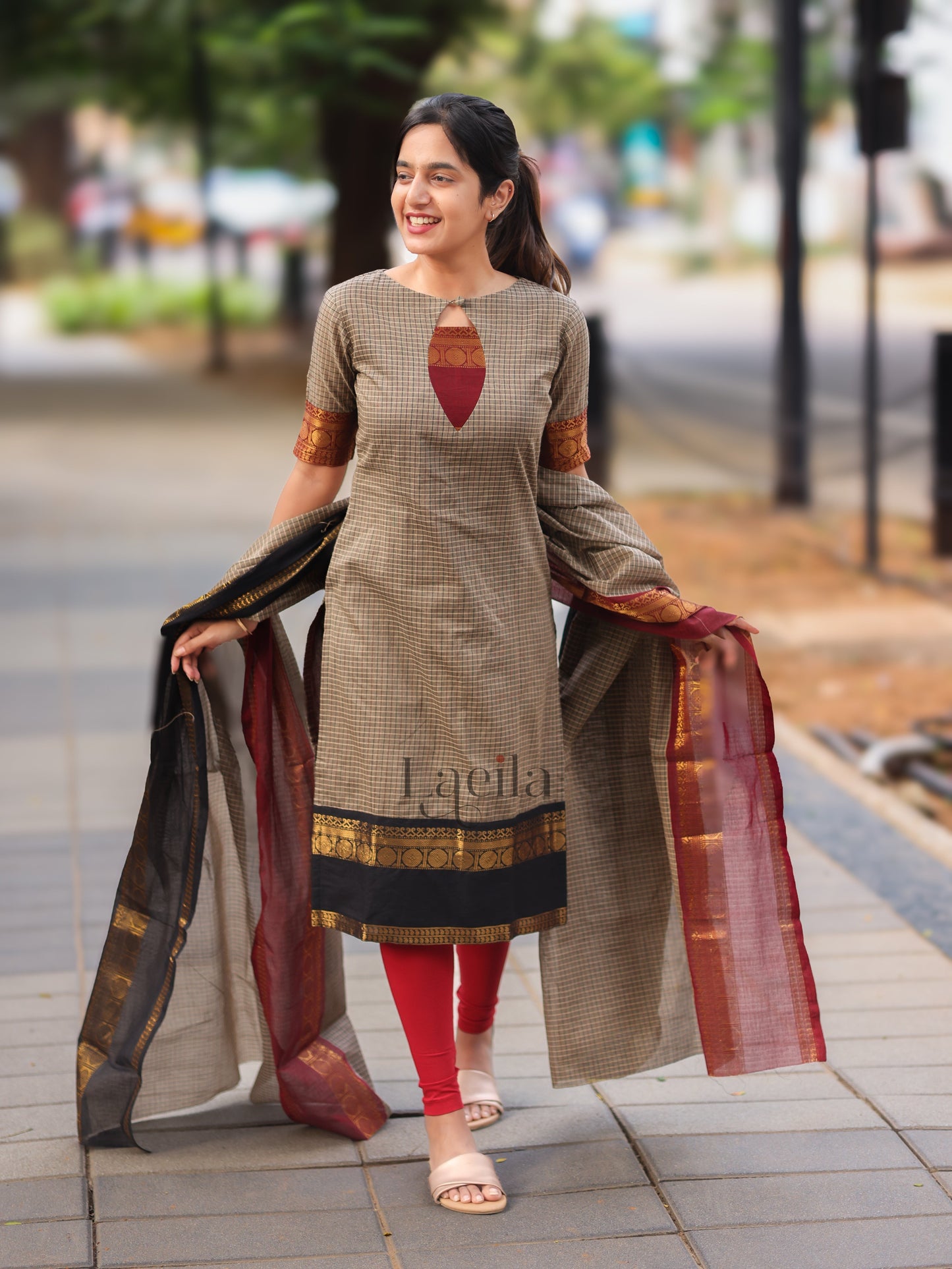 Studio Grey Checked & Maroon Border Kanchi Cotton Top & Dupatta
