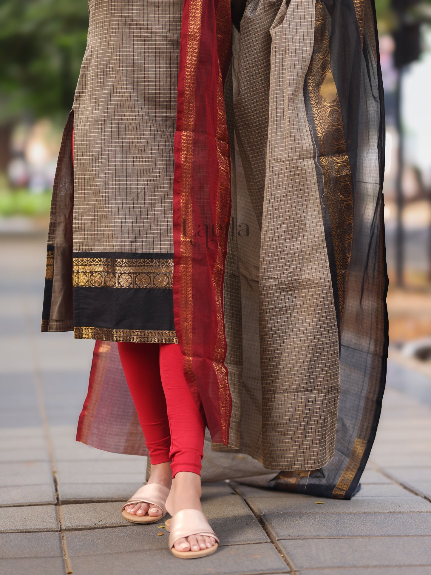 Studio Grey Checked & Maroon Border Kanchi Cotton Top & Dupatta