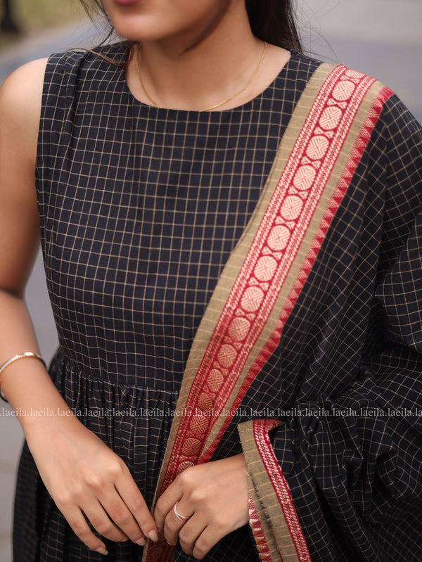 Studio Black Checked Red Border Kadhambari Set