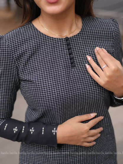 Studio Black Checked Full Sleeve Top
