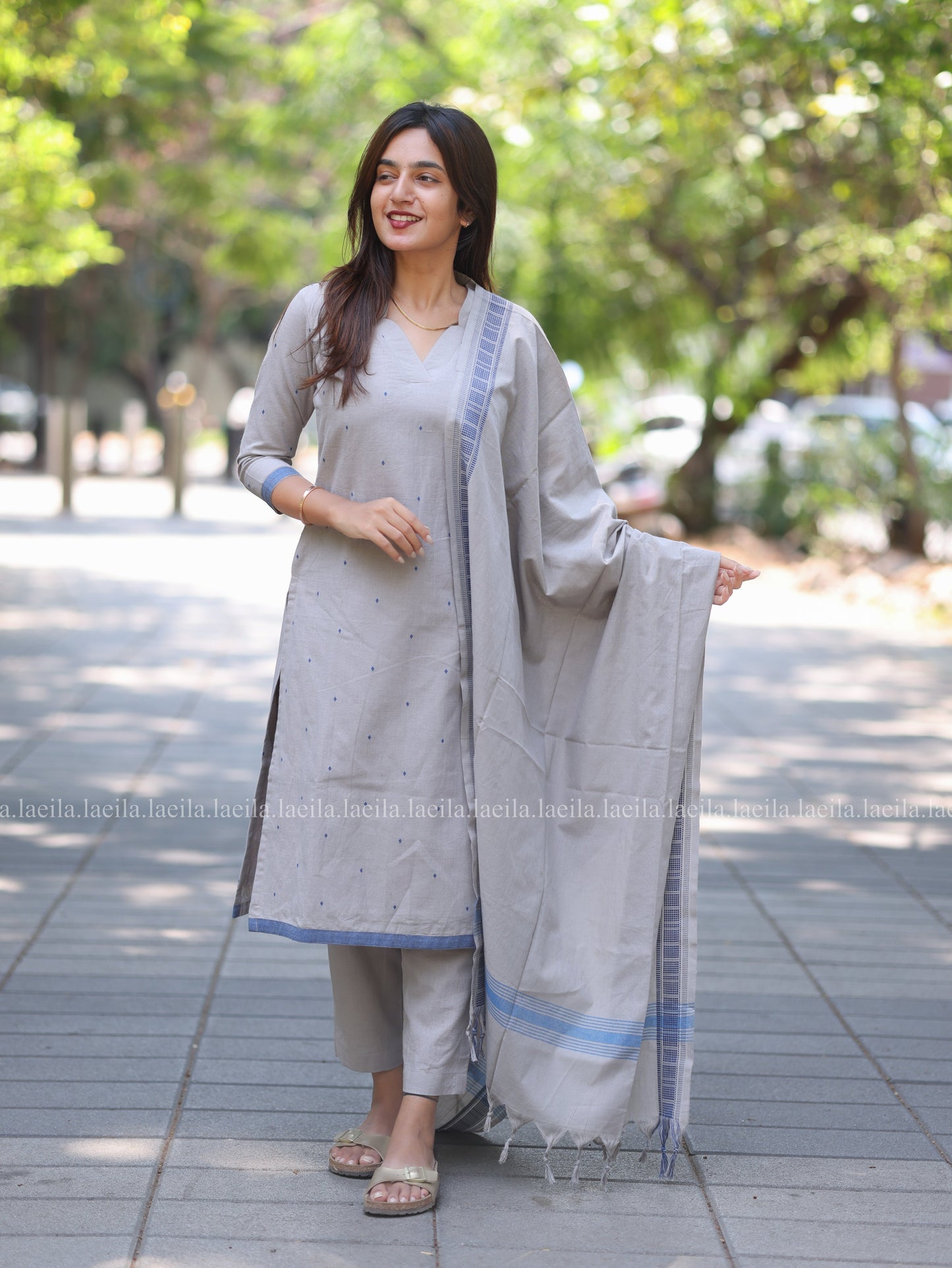 Studio Grey with Blue Kadhambari set