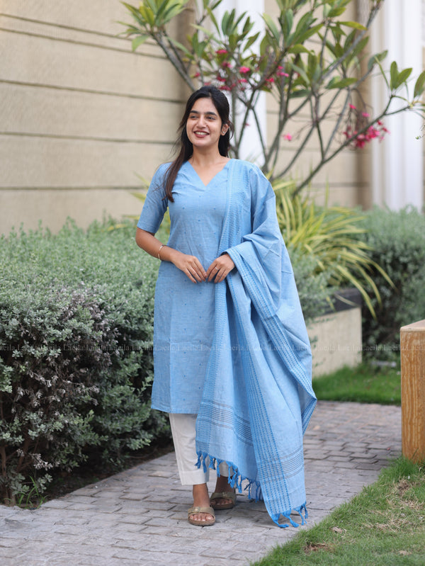 Studio Sky Blue Kadhambari Set