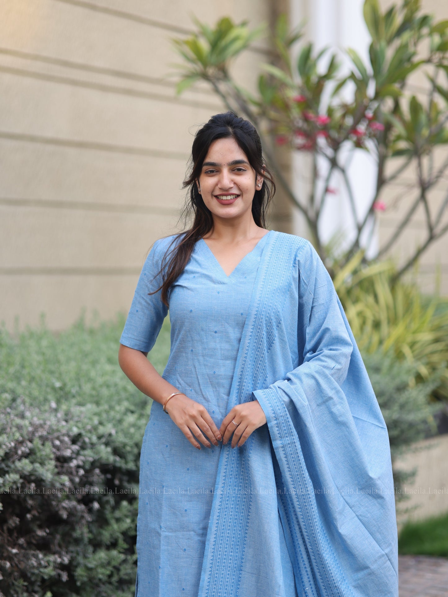 Studio Sky Blue Kadhambari Set