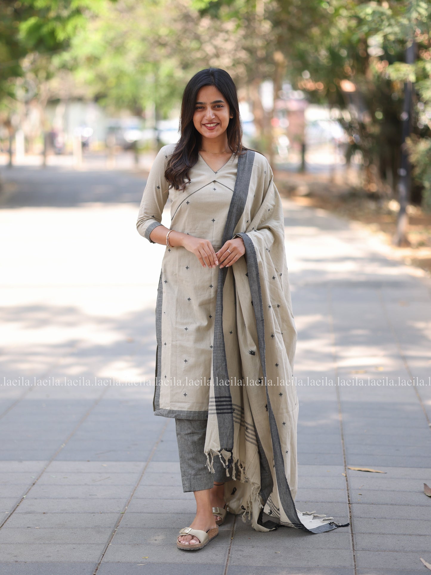 Studio Beige with grey Cotton kadhambari set