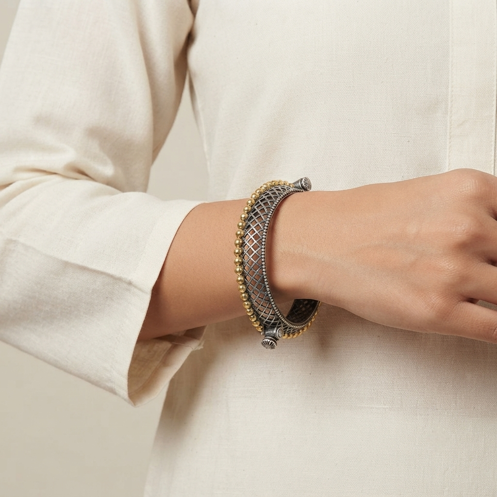 Topaz Silver Look Alike Dual Tone Kada