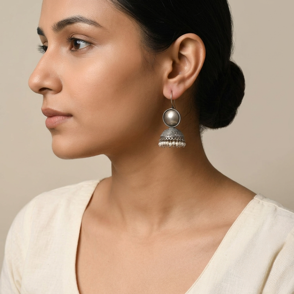 Solene Silver Look Alike Oxidized Dangler