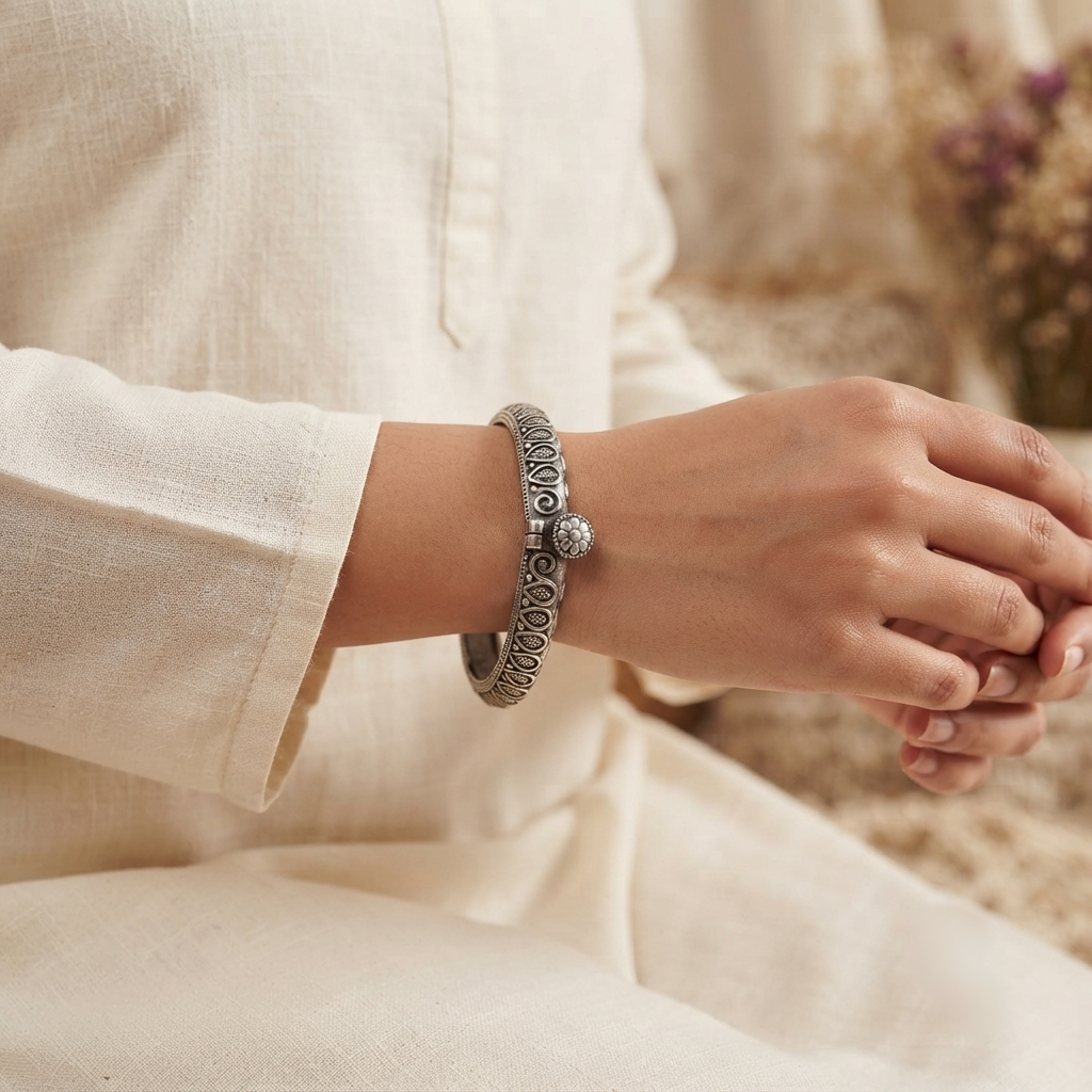 Jasira Silver Look Alike Oxidized Kada