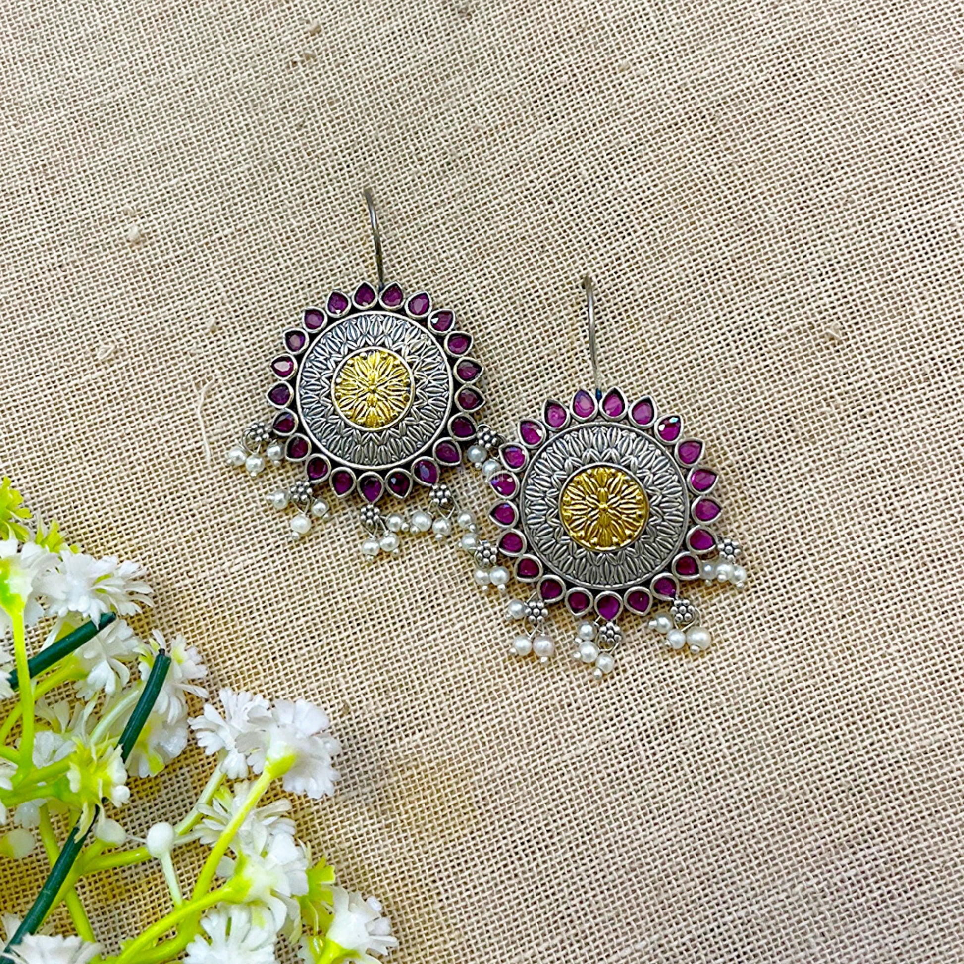 Dual tone Dangler 