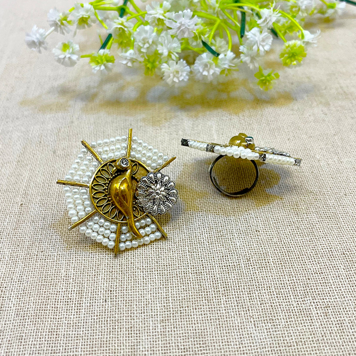 Parrot moti ring