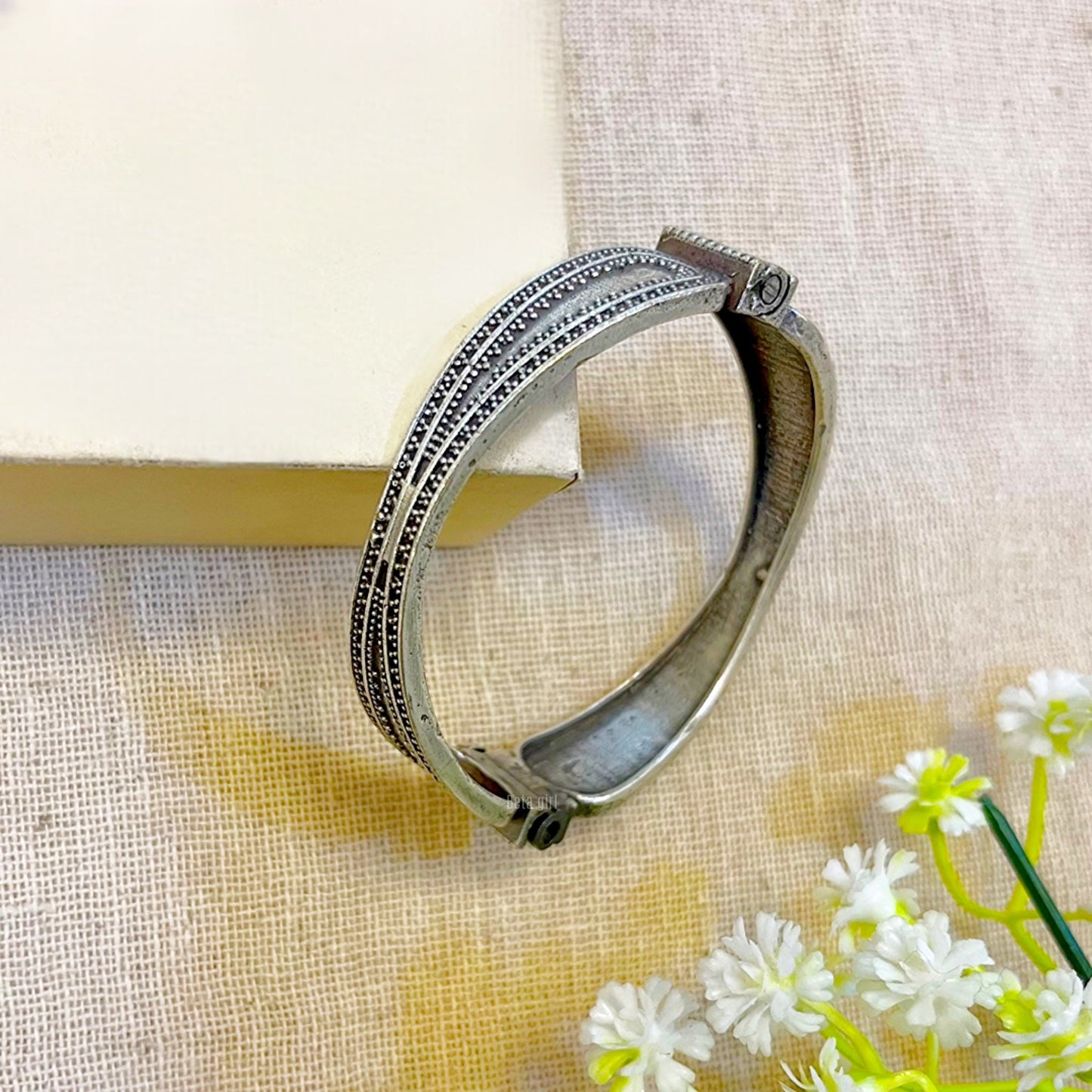 Oxidised silver bracelert kada