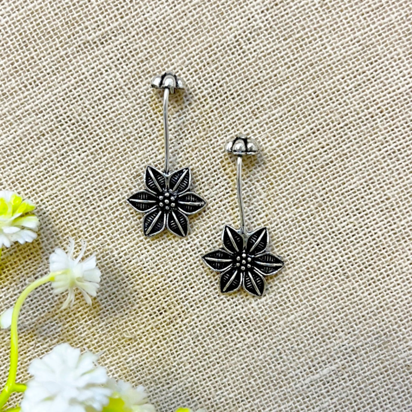 Black bugadi earcuff