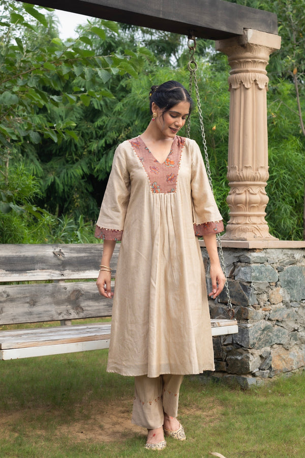 ANU NAIRA CHANDHERI KURTA