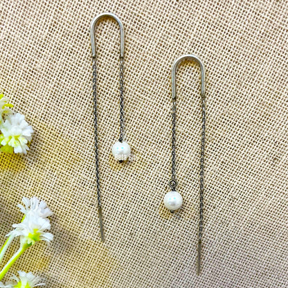 Earring with pearl drop