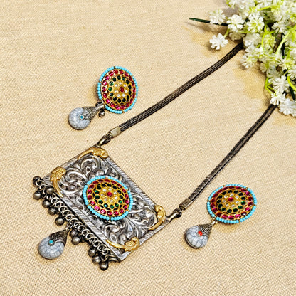 Necklace set